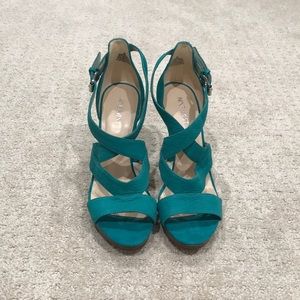 NINE WEST sandal with heel!